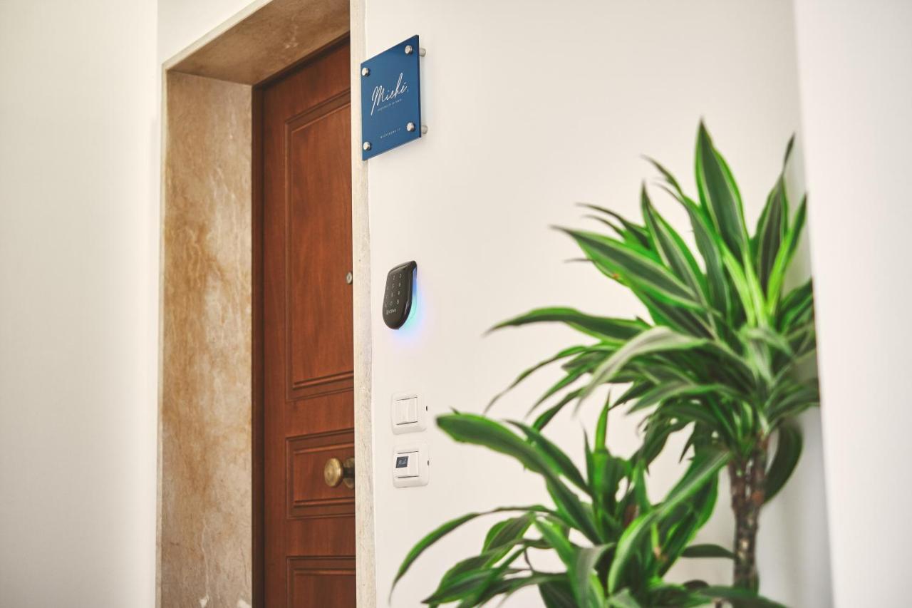 Miche Luxury Home - Appartamento Vista Mare A Trani Exterior photo